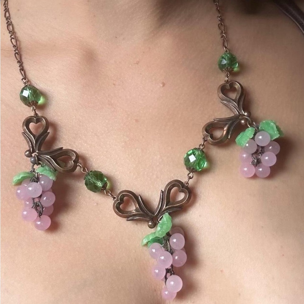Elegant Vintage Pink and Green Grape Necklace